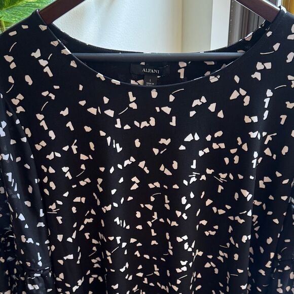 Alfani Black and White Abstract Blouse - Picture 5 of 6